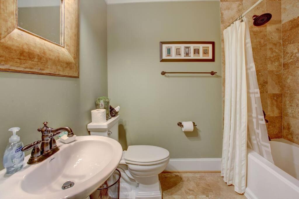 Sleeps16, Spacious Home, Close To Downtown, Beltline, And Walk To Restaurants, 75" Tv, 2 Person Jacuzzi, Ping Pong Atlanta Zewnętrze zdjęcie