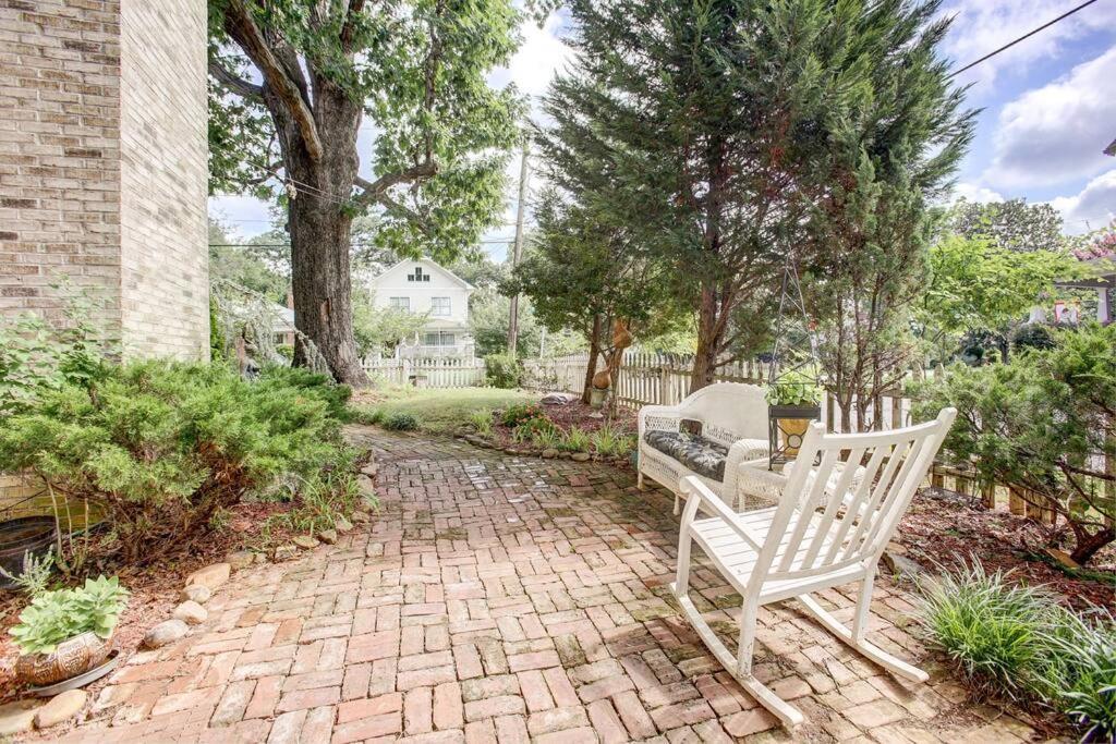 Sleeps16, Spacious Home, Close To Downtown, Beltline, And Walk To Restaurants, 75" Tv, 2 Person Jacuzzi, Ping Pong Atlanta Zewnętrze zdjęcie