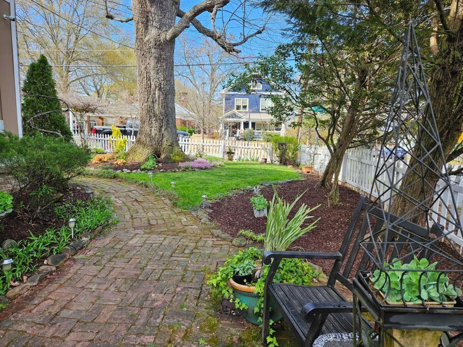 Sleeps16, Spacious Home, Close To Downtown, Beltline, And Walk To Restaurants, 75" Tv, 2 Person Jacuzzi, Ping Pong Atlanta Zewnętrze zdjęcie